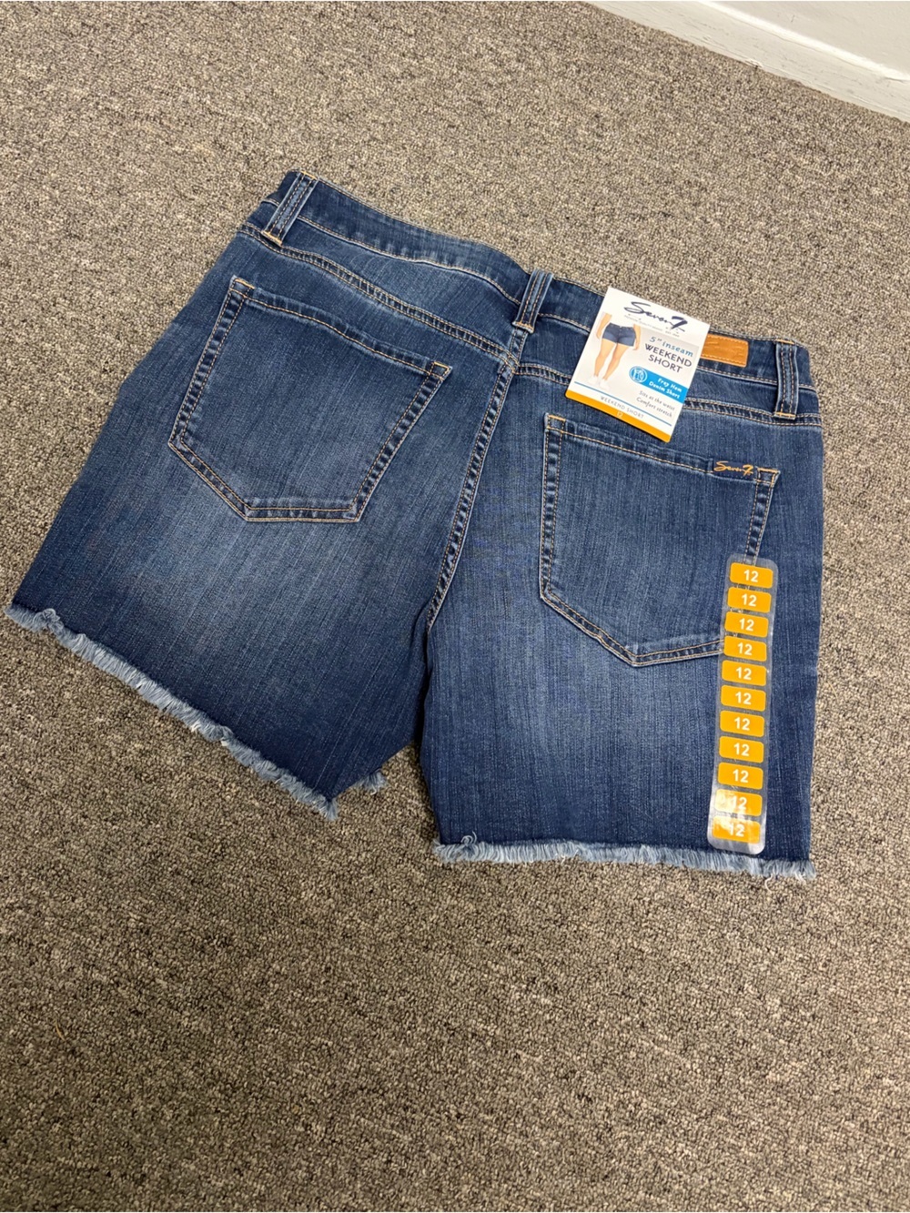 New Seven 7 Jeans Denim Shorts - Picture 2 of 5